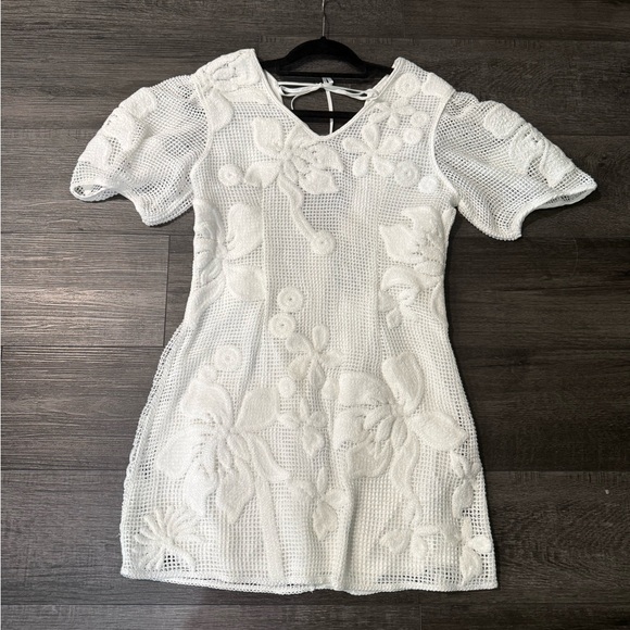 H&M Dresses & Skirts - H&M Elegant White Crochet Dress